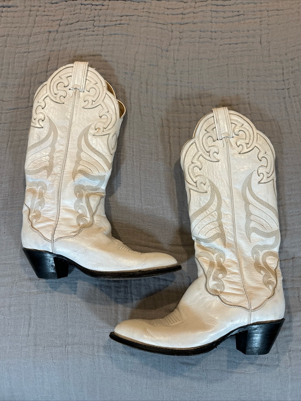 Tony Lama Women's White Leather Embroidered Western Cowboy Boots